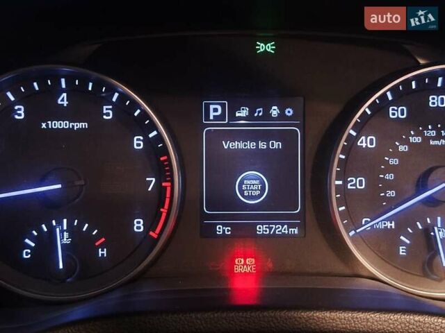 Черный Хендай Элантра, объемом двигателя 2 л и пробегом 150 тыс. км за 13400 $, фото 16 на Automoto.ua