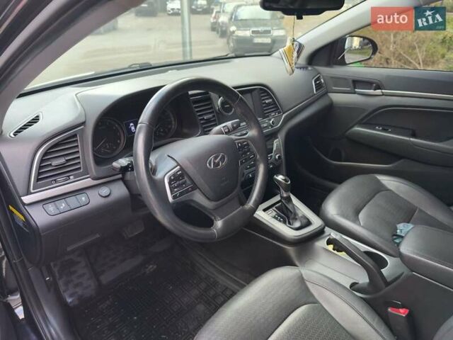 Черный Хендай Элантра, объемом двигателя 2 л и пробегом 150 тыс. км за 13400 $, фото 1 на Automoto.ua