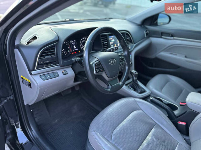 Черный Хендай Элантра, объемом двигателя 2 л и пробегом 130 тыс. км за 12000 $, фото 15 на Automoto.ua