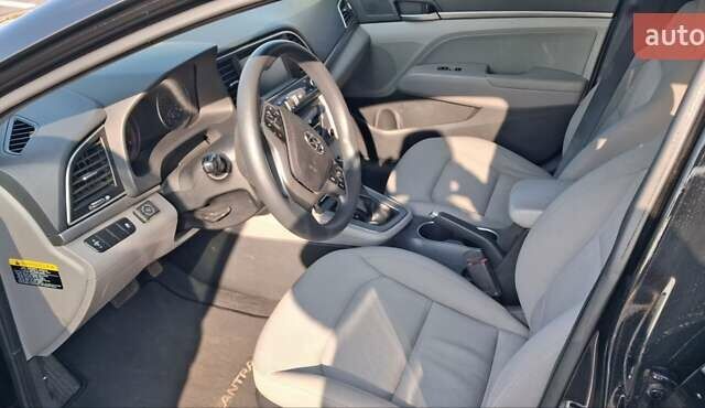 Черный Хендай Элантра, объемом двигателя 2 л и пробегом 75 тыс. км за 12500 $, фото 8 на Automoto.ua