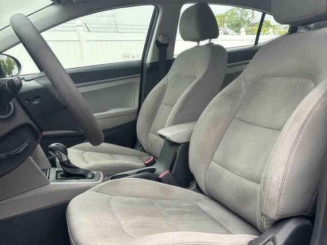 Чорний Хендай Елантра, об'ємом двигуна 2 л та пробігом 50 тис. км за 7200 $, фото 7 на Automoto.ua