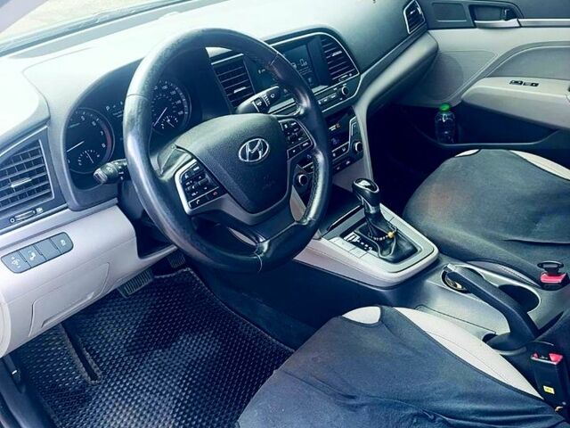 Чорний Хендай Елантра, об'ємом двигуна 2 л та пробігом 96 тис. км за 12000 $, фото 7 на Automoto.ua