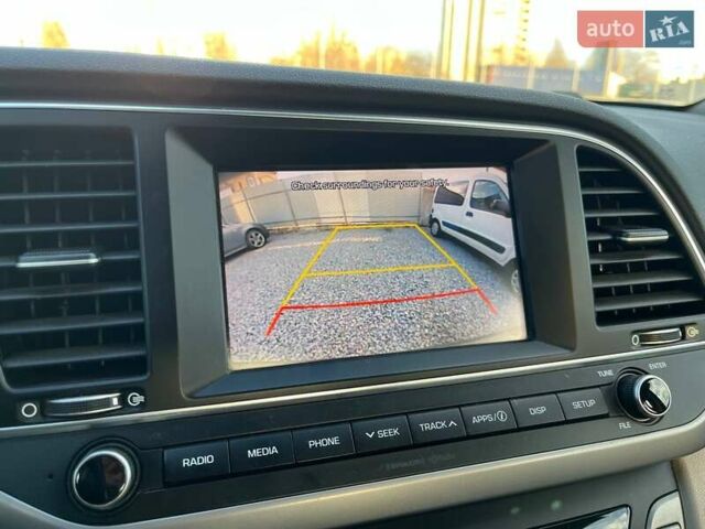 Чорний Хендай Елантра, об'ємом двигуна 2 л та пробігом 98 тис. км за 13990 $, фото 23 на Automoto.ua