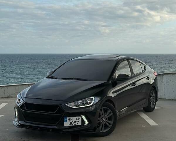 Черный Хендай Элантра, объемом двигателя 2 л и пробегом 160 тыс. км за 10900 $, фото 1 на Automoto.ua