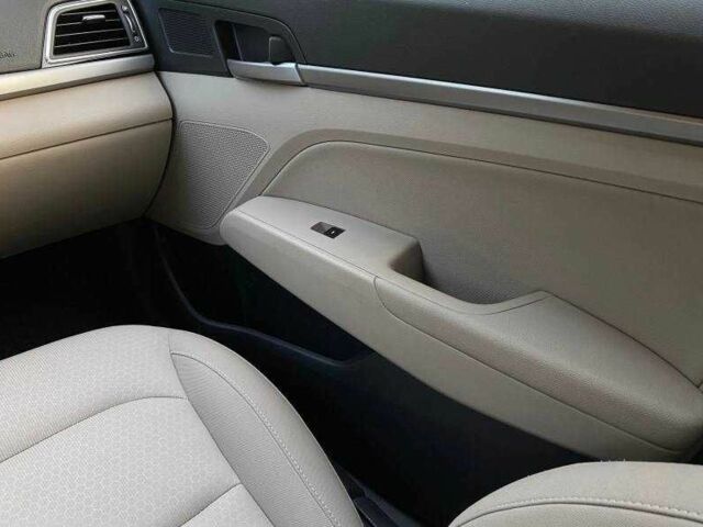 Чорний Хендай Елантра, об'ємом двигуна 0 л та пробігом 120 тис. км за 6700 $, фото 7 на Automoto.ua