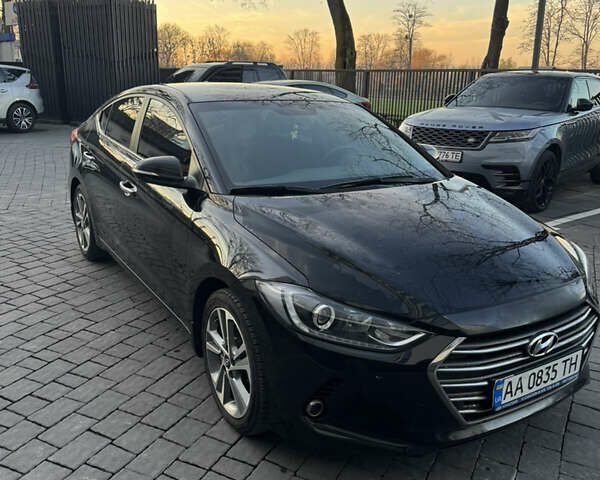 Чорний Хендай Елантра, об'ємом двигуна 2 л та пробігом 108 тис. км за 14900 $, фото 2 на Automoto.ua