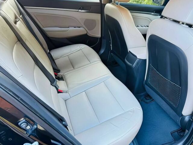 Чорний Хендай Елантра, об'ємом двигуна 2 л та пробігом 54 тис. км за 8100 $, фото 13 на Automoto.ua