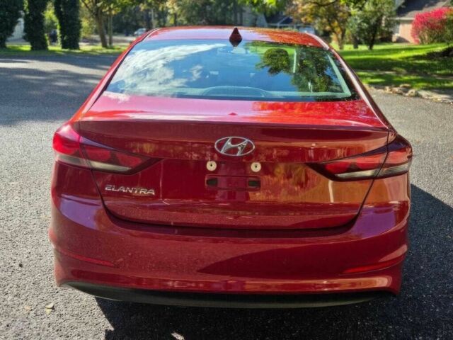 Хендай Элантра 2017 в Ужгороде на Automoto.ua Черный Хендай Элантра, объемом двигателя 2 л и пробегом 70 тыс. км за 8000 $, фото 6 на Automoto.ua