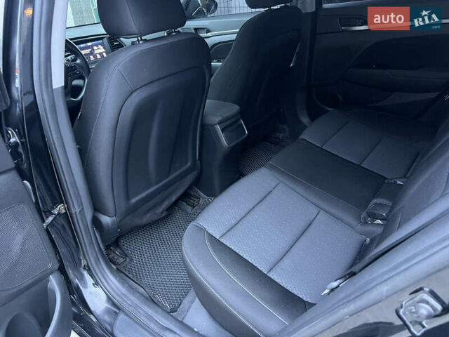 Черный Хендай Элантра, объемом двигателя 2 л и пробегом 125 тыс. км за 9300 $, фото 15 на Automoto.ua