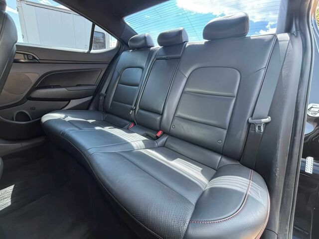 Черный Хендай Элантра, объемом двигателя 1.6 л и пробегом 32 тыс. км за 14000 $, фото 11 на Automoto.ua