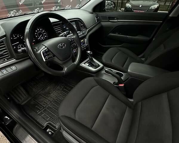Черный Хендай Элантра, объемом двигателя 2 л и пробегом 107 тыс. км за 13200 $, фото 20 на Automoto.ua