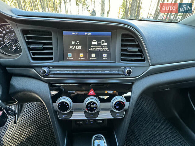 Чорний Хендай Елантра, об'ємом двигуна 2 л та пробігом 89 тис. км за 14500 $, фото 9 на Automoto.ua