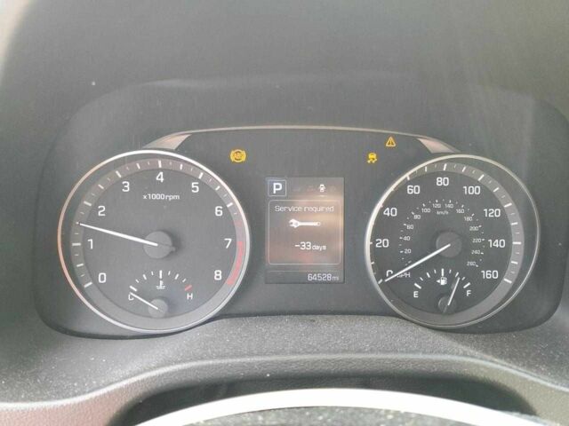 Чорний Хендай Елантра, об'ємом двигуна 2 л та пробігом 103 тис. км за 1600 $, фото 8 на Automoto.ua