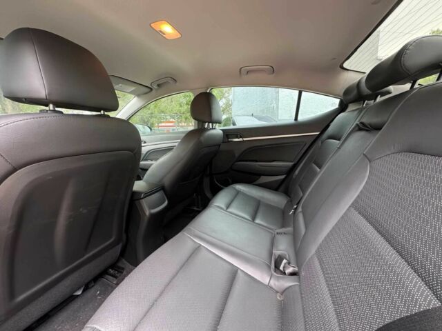 Чорний Хендай Елантра, об'ємом двигуна 2 л та пробігом 40 тис. км за 6300 $, фото 10 на Automoto.ua