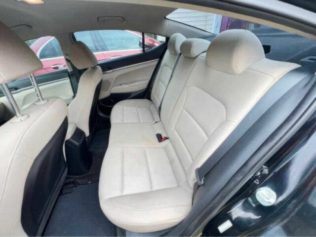 Черный Хендай Элантра, объемом двигателя 2 л и пробегом 43 тыс. км за 7200 $, фото 9 на Automoto.ua