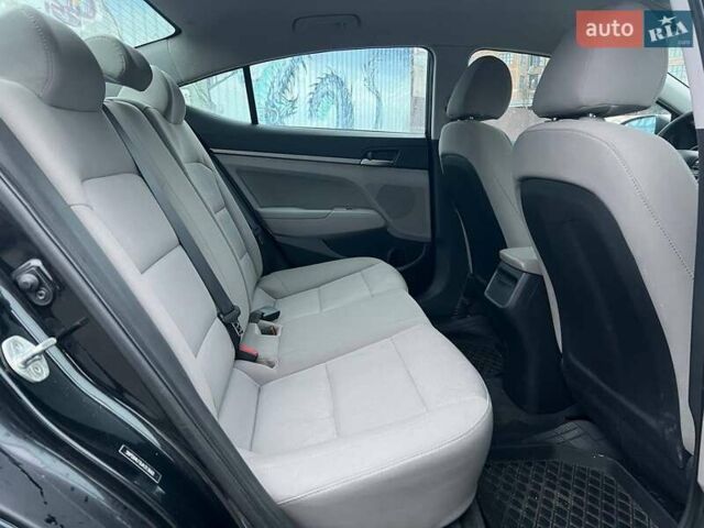 Черный Хендай Элантра, объемом двигателя 2 л и пробегом 138 тыс. км за 11990 $, фото 8 на Automoto.ua