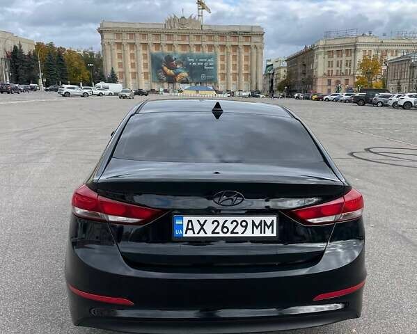 Черный Хендай Элантра, объемом двигателя 2 л и пробегом 85 тыс. км за 13600 $, фото 2 на Automoto.ua