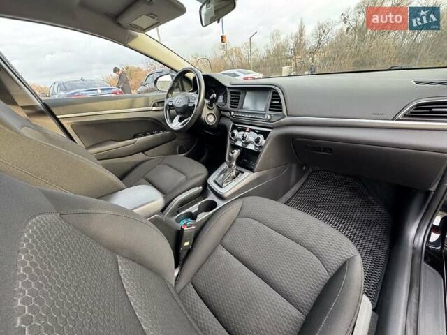 Чорний Хендай Елантра, об'ємом двигуна 0 л та пробігом 96 тис. км за 13900 $, фото 24 на Automoto.ua