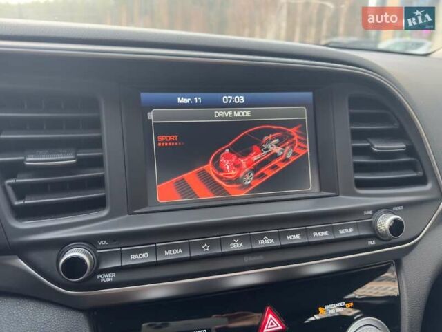 Чорний Хендай Елантра, об'ємом двигуна 2 л та пробігом 89 тис. км за 14500 $, фото 19 на Automoto.ua