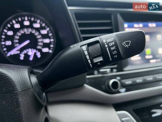 Черный Хендай Элантра, объемом двигателя 2 л и пробегом 138 тыс. км за 11990 $, фото 21 на Automoto.ua