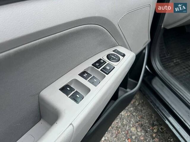 Черный Хендай Элантра, объемом двигателя 2 л и пробегом 138 тыс. км за 11990 $, фото 15 на Automoto.ua