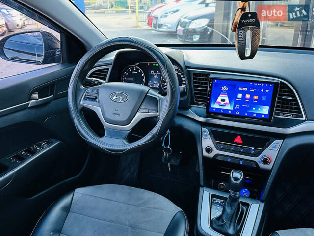 Чорний Хендай Елантра, об'ємом двигуна 1.6 л та пробігом 150 тис. км за 10700 $, фото 18 на Automoto.ua