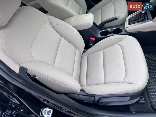 Черный Хендай Элантра, объемом двигателя 2 л и пробегом 75 тыс. км за 13000 $, фото 50 на Automoto.ua