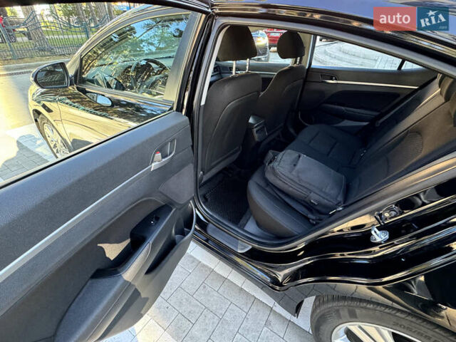 Чорний Хендай Елантра, об'ємом двигуна 2 л та пробігом 89 тис. км за 14500 $, фото 12 на Automoto.ua