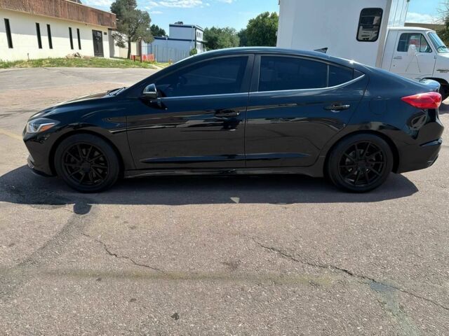 Черный Хендай Элантра, объемом двигателя 1.6 л и пробегом 32 тыс. км за 14000 $, фото 3 на Automoto.ua