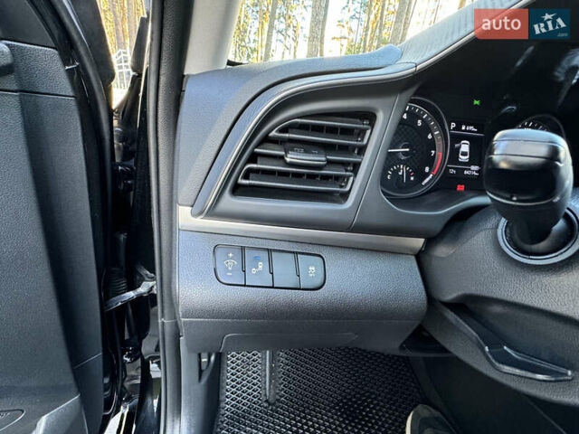 Чорний Хендай Елантра, об'ємом двигуна 2 л та пробігом 89 тис. км за 14500 $, фото 8 на Automoto.ua