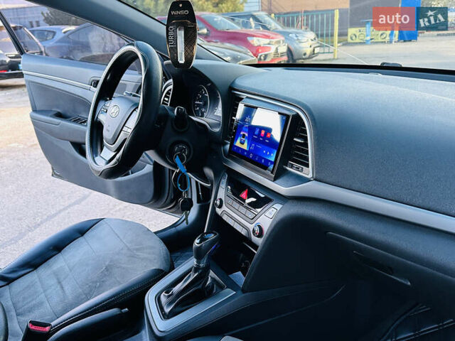 Чорний Хендай Елантра, об'ємом двигуна 1.6 л та пробігом 150 тис. км за 10700 $, фото 28 на Automoto.ua