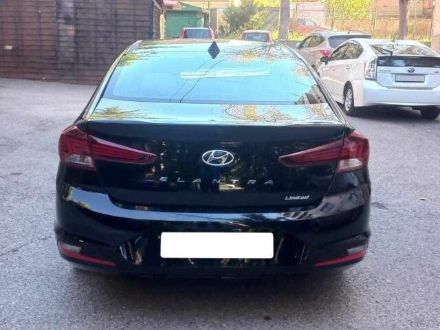 Черный Хендай Элантра, объемом двигателя 2 л и пробегом 67 тыс. км за 8600 $, фото 3 на Automoto.ua