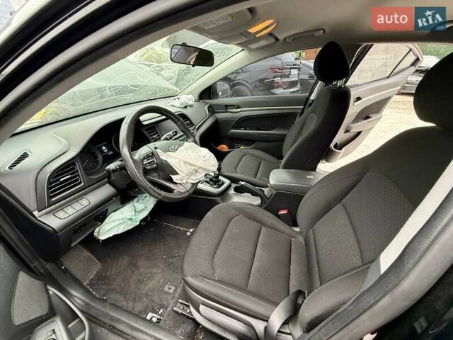 Черный Хендай Элантра, объемом двигателя 2 л и пробегом 90 тыс. км за 9000 $, фото 26 на Automoto.ua