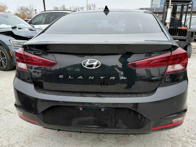 Черный Хендай Элантра, объемом двигателя 2 л и пробегом 90 тыс. км за 9000 $, фото 7 на Automoto.ua