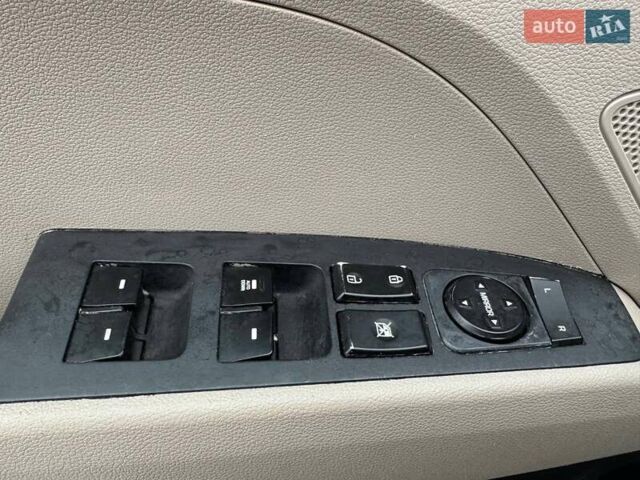 Черный Хендай Элантра, объемом двигателя 2 л и пробегом 139 тыс. км за 13590 $, фото 14 на Automoto.ua