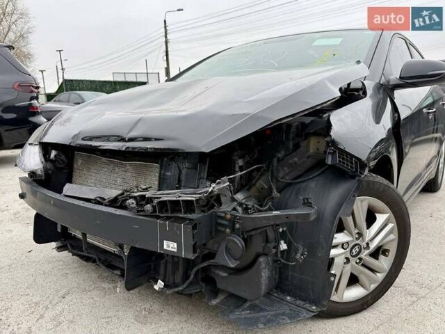 Черный Хендай Элантра, объемом двигателя 2 л и пробегом 90 тыс. км за 8500 $, фото 2 на Automoto.ua