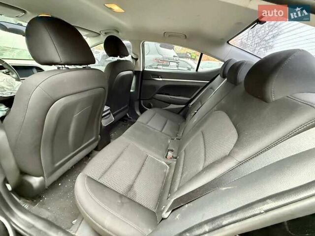 Черный Хендай Элантра, объемом двигателя 2 л и пробегом 90 тыс. км за 9000 $, фото 23 на Automoto.ua