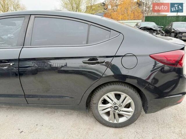 Черный Хендай Элантра, объемом двигателя 2 л и пробегом 90 тыс. км за 8500 $, фото 8 на Automoto.ua