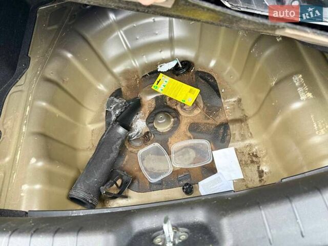 Черный Хендай Элантра, объемом двигателя 2 л и пробегом 90 тыс. км за 8500 $, фото 35 на Automoto.ua