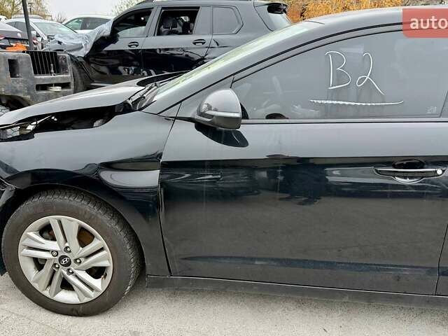 Черный Хендай Элантра, объемом двигателя 2 л и пробегом 90 тыс. км за 9000 $, фото 6 на Automoto.ua