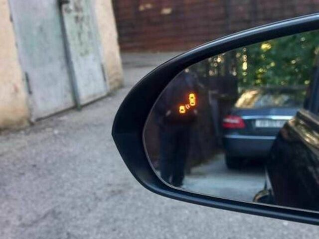 Черный Хендай Элантра, объемом двигателя 2 л и пробегом 67 тыс. км за 8600 $, фото 6 на Automoto.ua