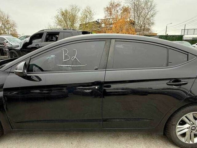 Черный Хендай Элантра, объемом двигателя 2 л и пробегом 90 тыс. км за 9000 $, фото 4 на Automoto.ua