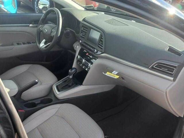 Черный Хендай Элантра, объемом двигателя 2 л и пробегом 67 тыс. км за 8600 $, фото 8 на Automoto.ua