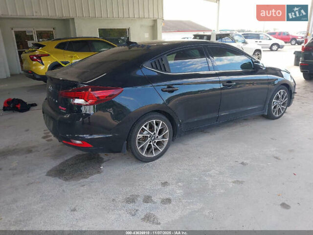 Черный Хендай Элантра, объемом двигателя 2 л и пробегом 85 тыс. км за 2800 $, фото 2 на Automoto.ua