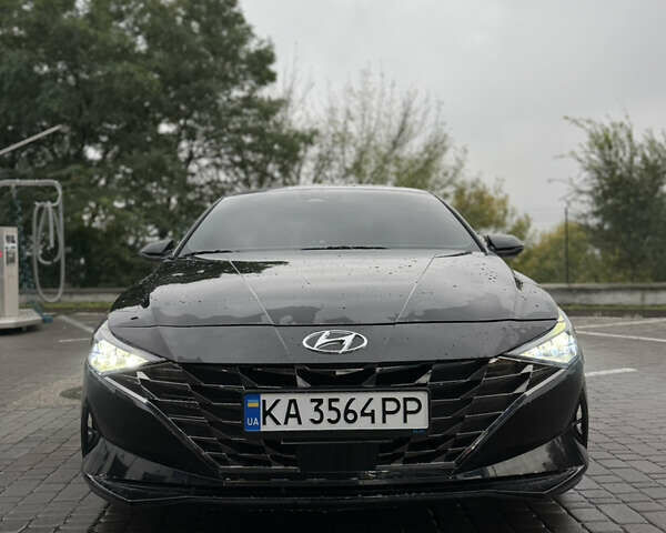 Черный Хендай Элантра, объемом двигателя 2 л и пробегом 55 тыс. км за 19500 $, фото 3 на Automoto.ua