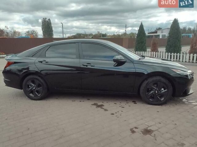 Хендай Элантра 2020 в Киеве на Automoto.ua Черный Хендай Элантра, объемом двигателя 2 л и пробегом 124 тыс. км за 16400 $, фото 3 на Automoto.ua