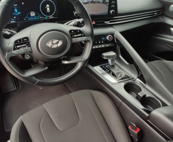 Хендай Элантра 2020 в Киеве на Automoto.ua Черный Хендай Элантра, объемом двигателя 2 л и пробегом 124 тыс. км за 16400 $, фото 12 на Automoto.ua