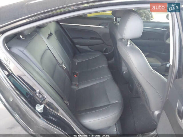 Черный Хендай Элантра, объемом двигателя 2 л и пробегом 85 тыс. км за 2800 $, фото 7 на Automoto.ua