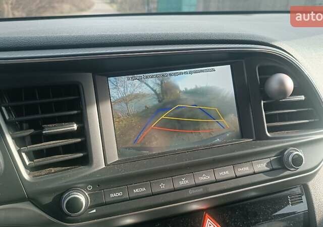 Черный Хендай Элантра, объемом двигателя 1.59 л и пробегом 98 тыс. км за 13800 $, фото 9 на Automoto.ua