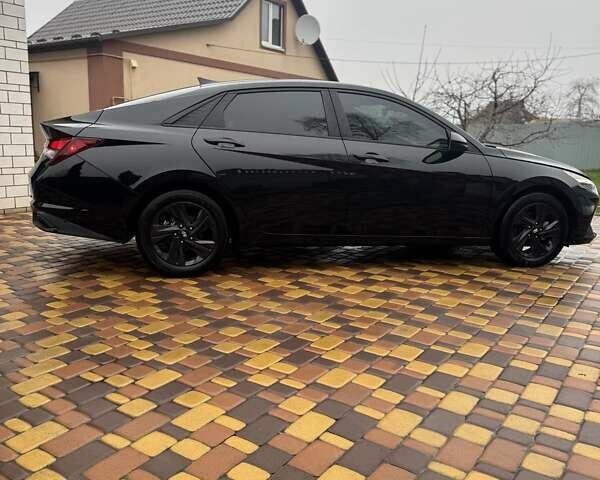 Черный Хендай Элантра, объемом двигателя 2 л и пробегом 130 тыс. км за 16500 $, фото 6 на Automoto.ua